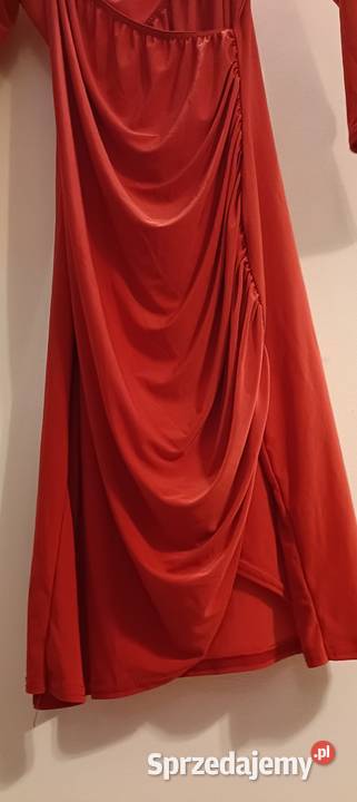 Piękna czerwona sukienka PrettyLittleThing Warszawa