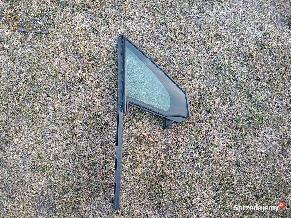 Szyba karoseryjne drzwi prawy przód Peugeot 2008