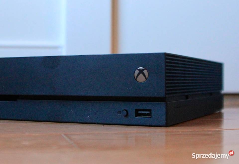Konsola Xbox One X dysk 1 TBbez padaokazyjna Leszno