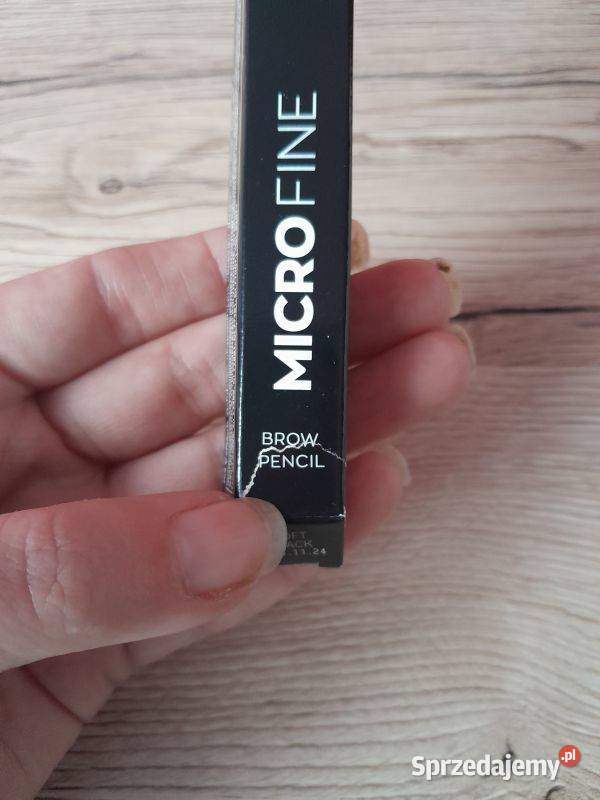 Kredka do brwi Avon Micro Fine 013g Soft Black Siewierz sprzedam