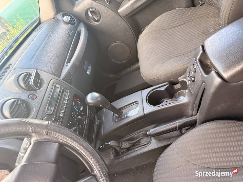 Jeep liberty 37 z gazem automatyczna Piaseczno