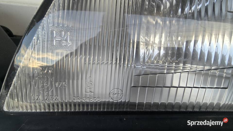 Nowe Lampy FSO POLONEZ CARO ORYGINAŁ KOMPLETNE Lampy przednie sprzedam