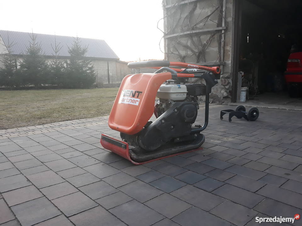 Zagęszczarka z gumą do kostki i kółkami sprzedam