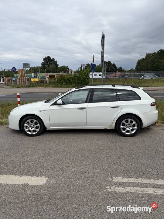 Alfa Romeo 159 Biało Czerwona