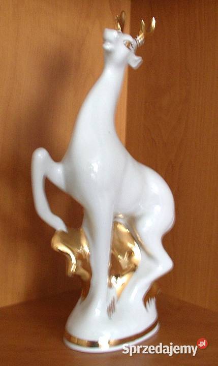 figurka dużego jelenia z porcelany 33 dolnośląskie Oleśnica