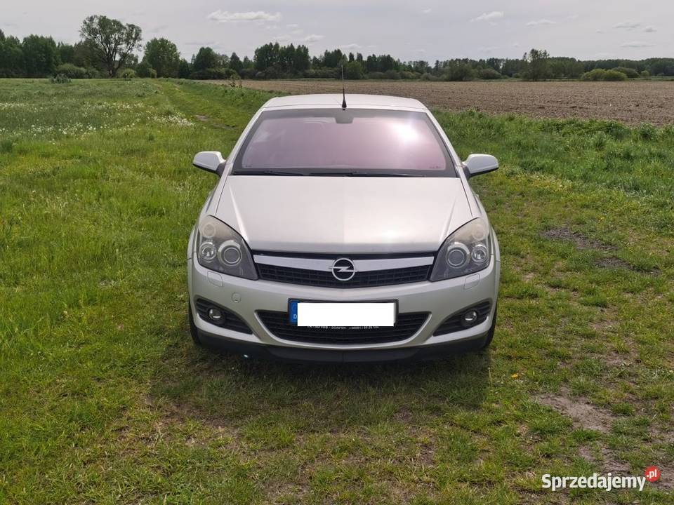 Opel Astra 19 CDTI 150 Twintop xenon alu 18 tempomat Ciechanów