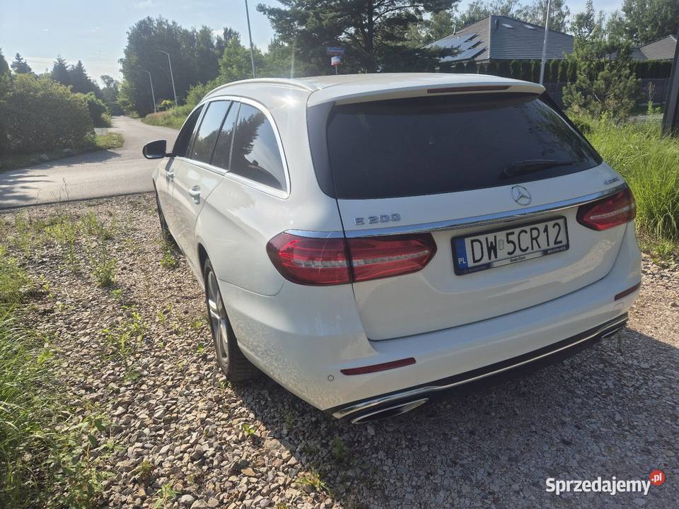 Mercedes E200 4Matic salon stan Łódź