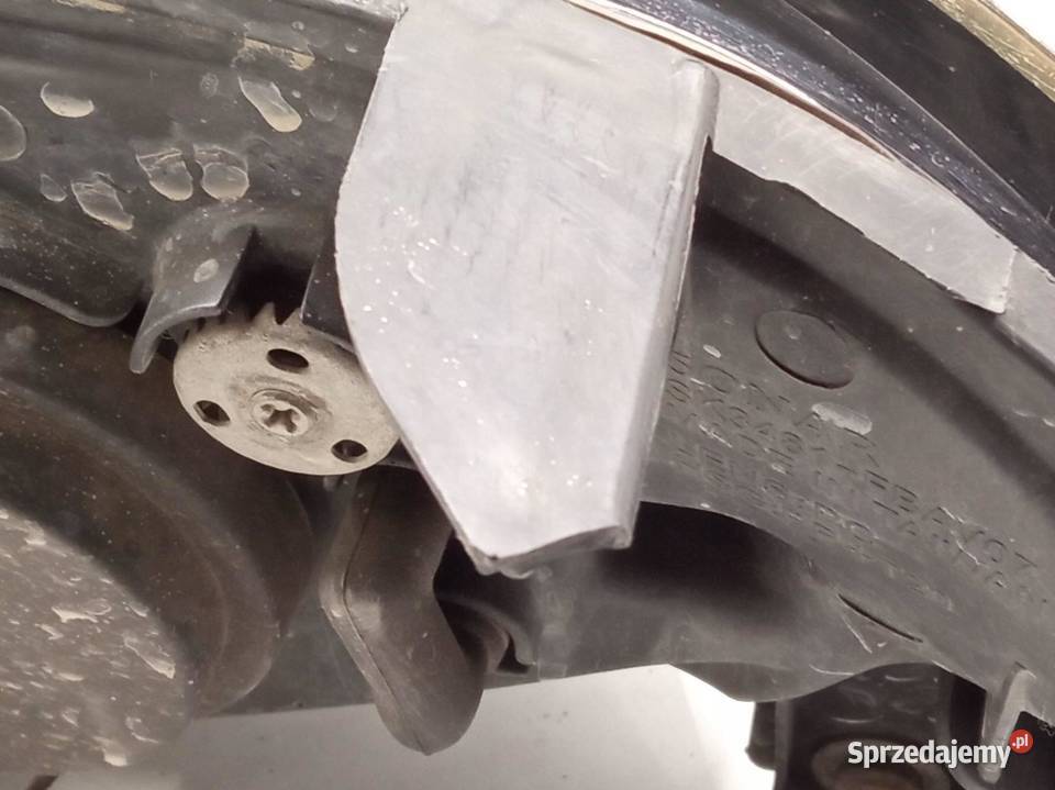 LAMPA PRZÓD PRAWA LED SOCZEWKA EUROPA CLEAR