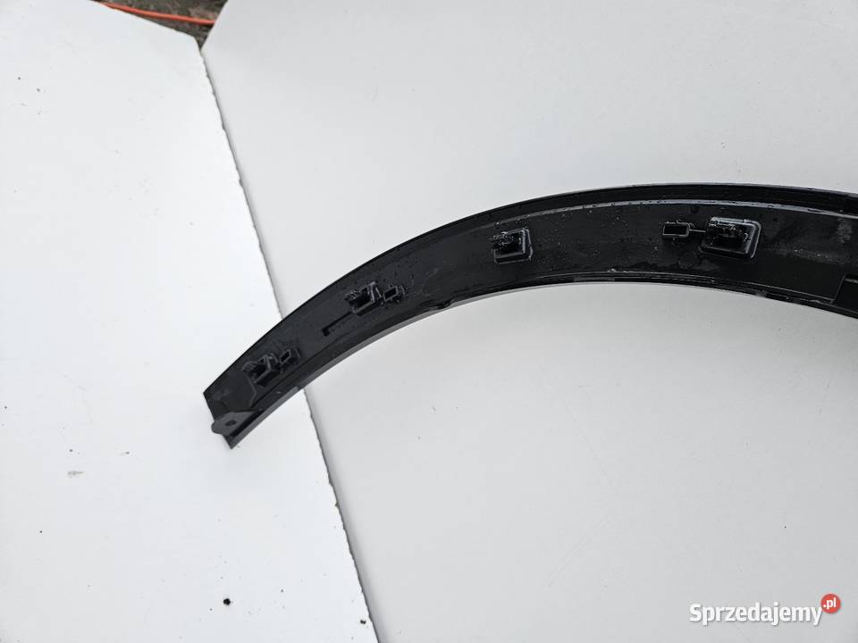 AUDI Q6 ETRON 85H LISTWA BŁOTNIKA PRAWY PRZÓD osobowe Międzychód sprzedam