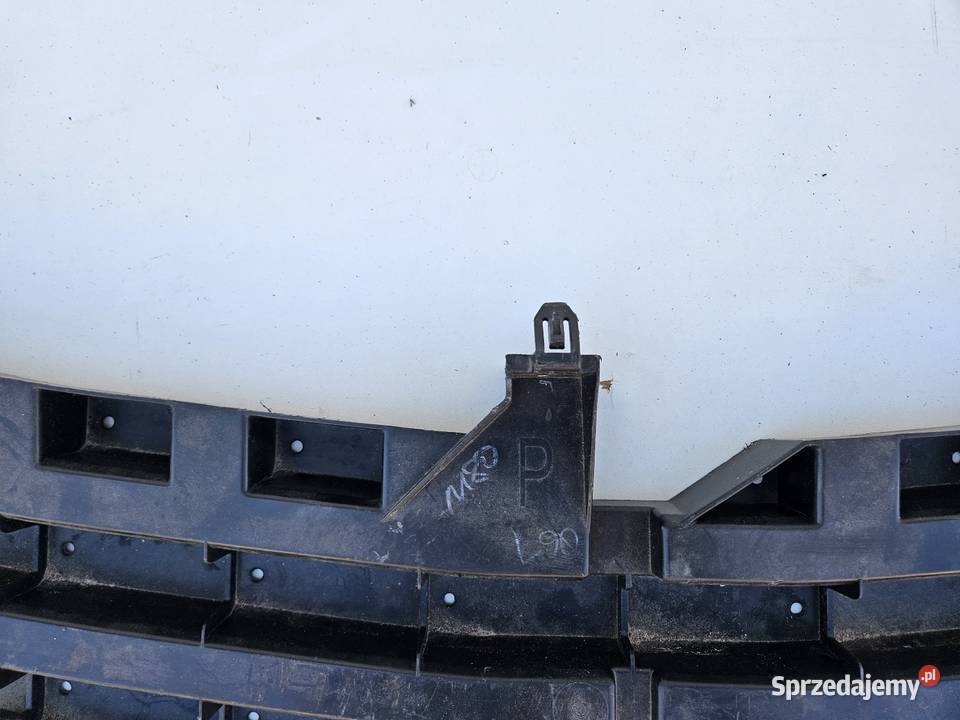 TOYOTA HILUX 8 VIII PŁYTA OSŁONA POD ZDERZAK sprzedam
