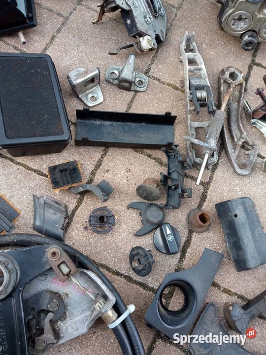 Mercedes w124 124 sedan części pompa ABS kolumna Słupsk sprzedam