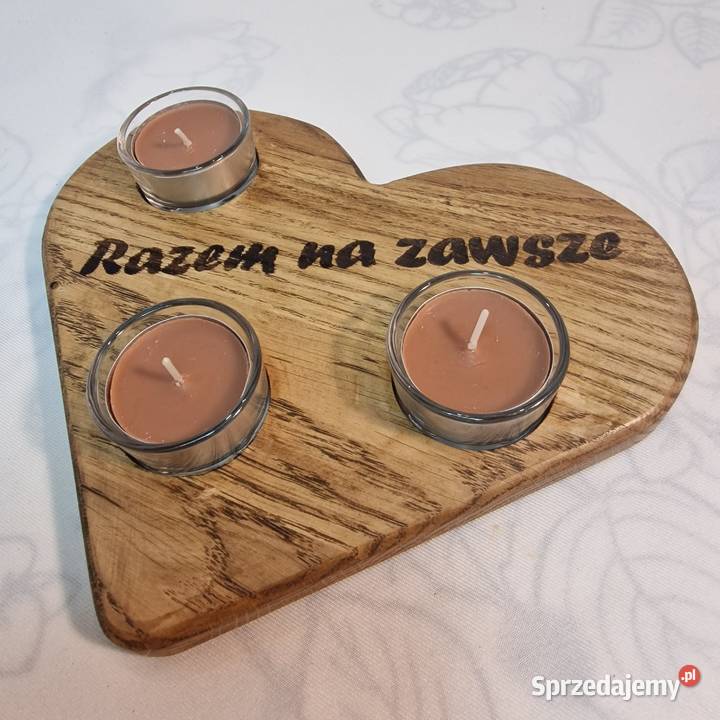 Świecznik drewniany serce z dębu z napisem Razem Sępopol