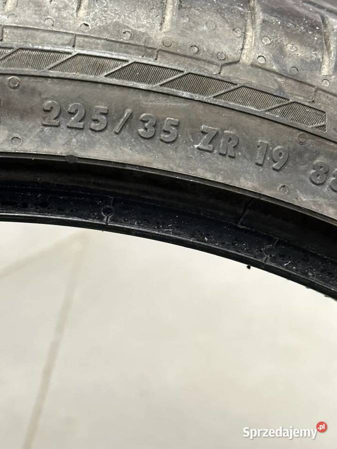 Continental ContiSportContact 5P 22535 R19 osobowe Babimost