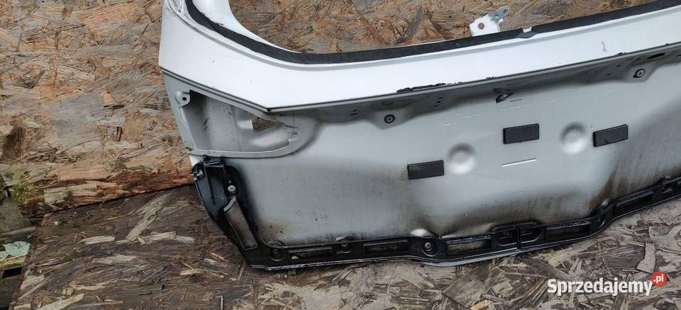 TYLNA KLAPA BAGAŻNIKA TYŁ FORD MONDEO MK4 IV Klapy bagażnika