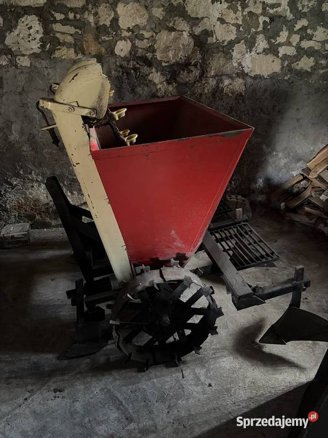 Sadzarka do ziemniakow Siewniki i sadzarki świętokrzyskie Umianowice