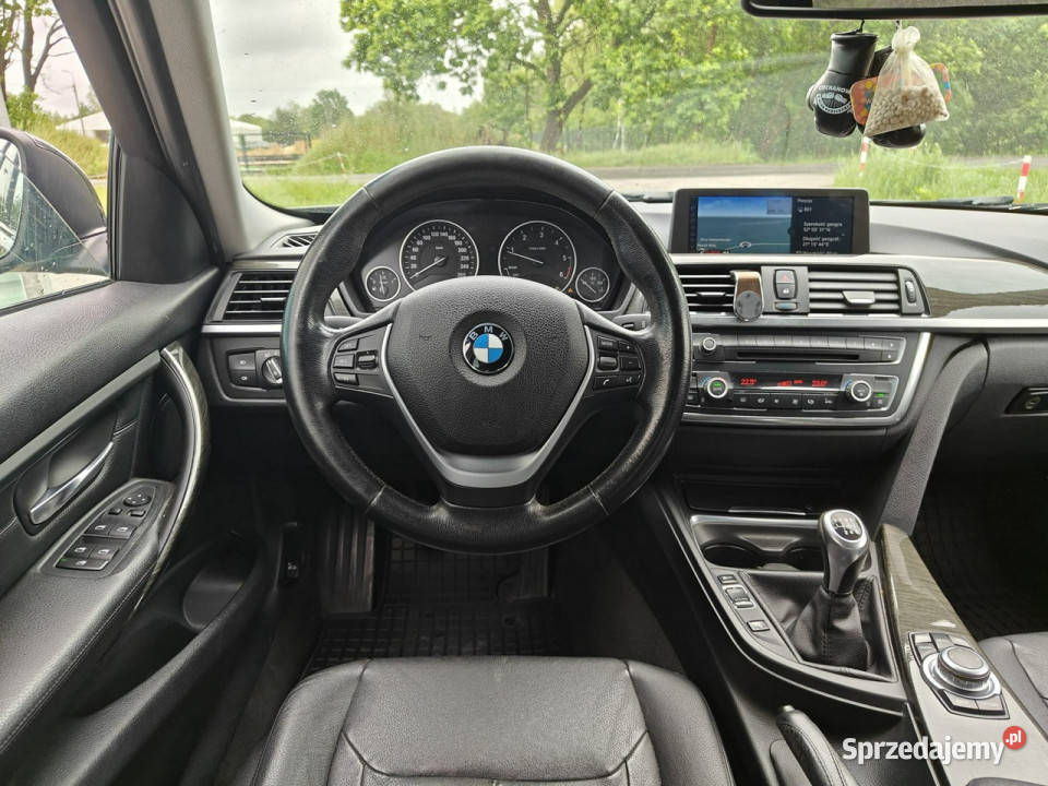 BMW 320 F30F31 2012 BMW Karczew sprzedam