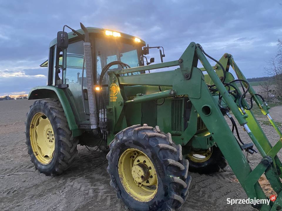 Ciągnik John deere 6100 z turem i kpl zaczepów Skrzynia biegów Manualna sprzedam