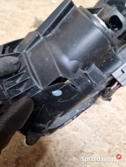 Subaru XV lampa reflektor prawy przód przód Lampy przednie Złotoryja sprzedam