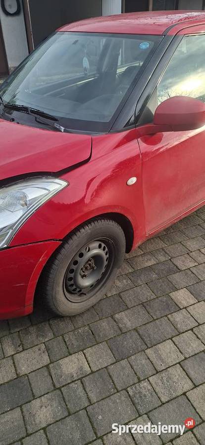Suzuki Swifr 2012 12BG lekko uszkodzony Swift Chęciny sprzedam