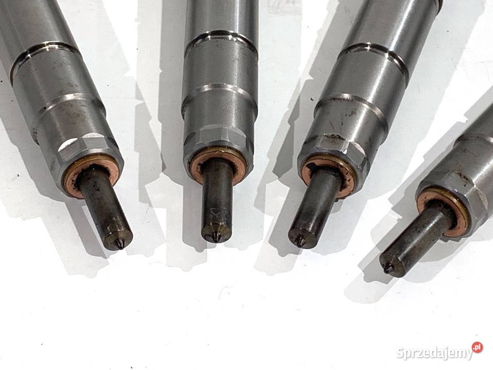 WTRYSKIWACZE KOMPLET AUDI A4 B9 04L130277AC 20 osobowe podkarpackie