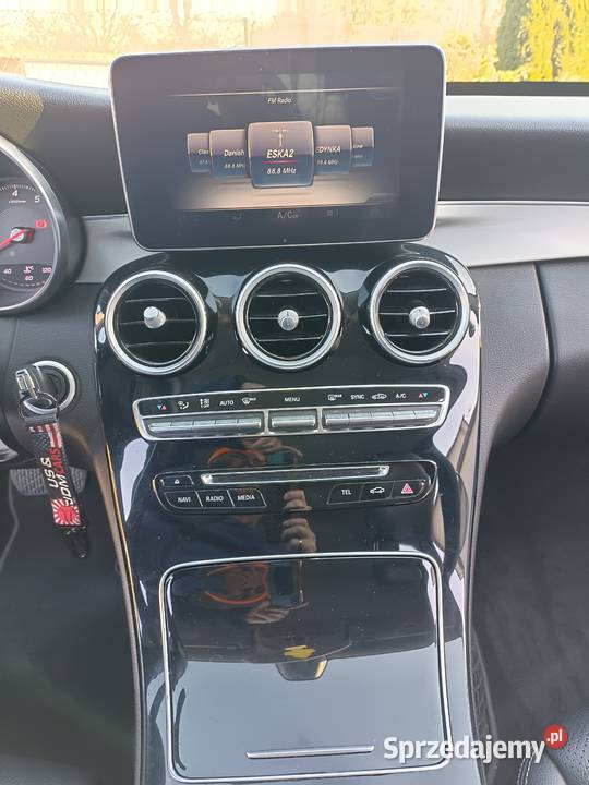 MercedesBenz Klasa C W20520 Sprzedam C300 4MATIC małopolskie Kraków