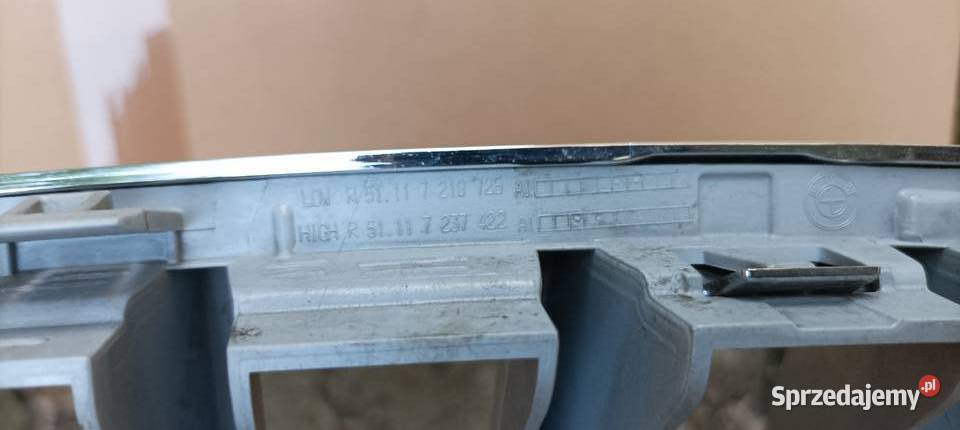 BMW X3 II FL 1417 prawa kratka Części samochodowe łódzkie Łódź sprzedam