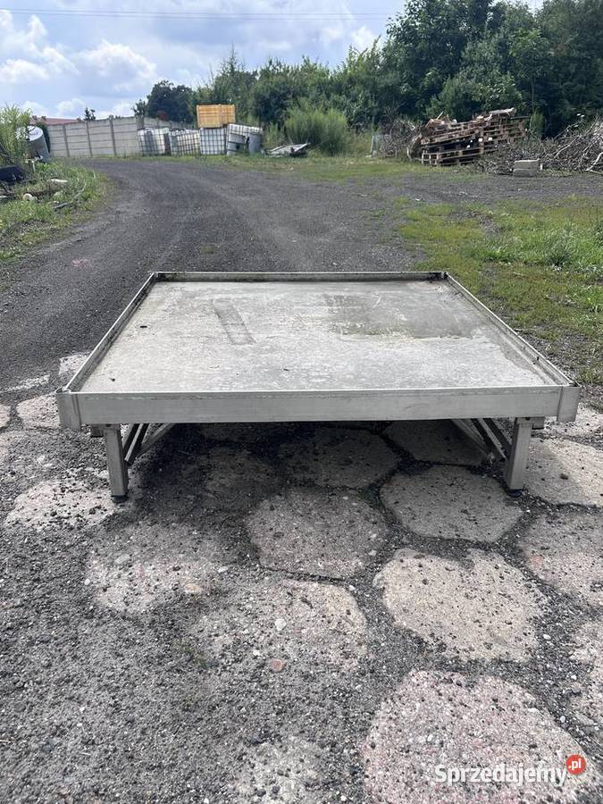 Stół zalewowywystawowy 120x120