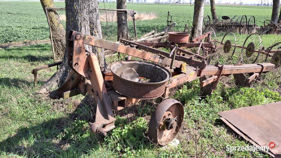pług 4 skibowy zawieszany Czewujewo sprzedam