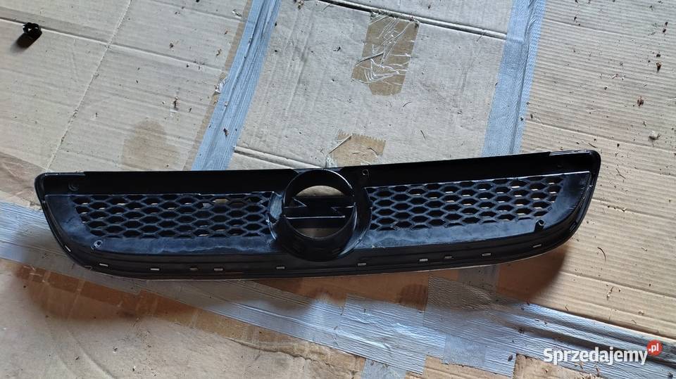 Grill atrapa maski Opel Zafira A opc Nowy Targ