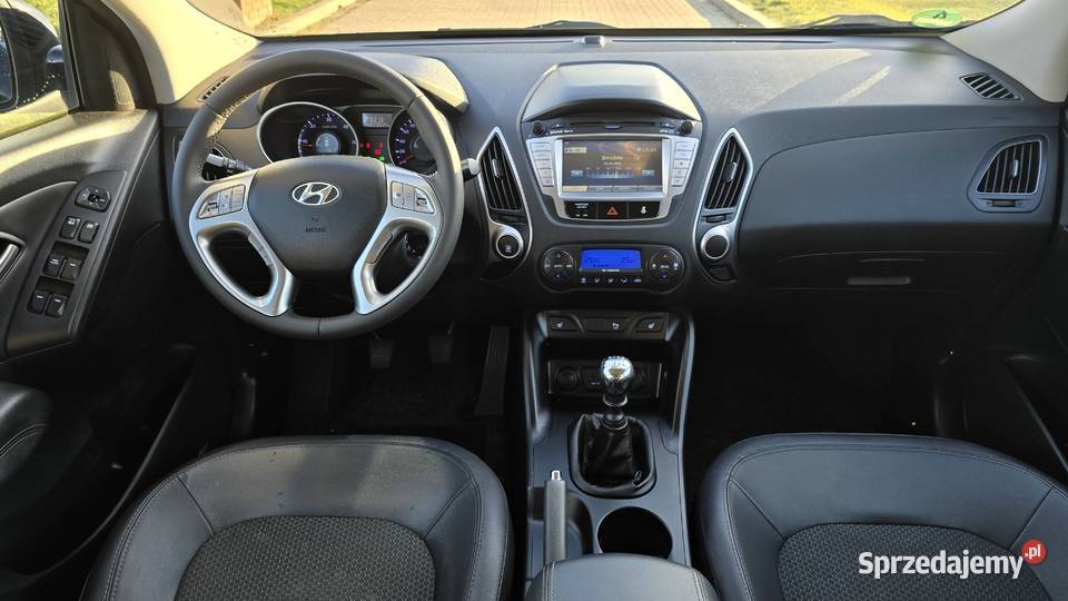 HYUNDAI ix35 20 136 4x4 Exclusive 1włNavi Skóra lakier metallic Zamość