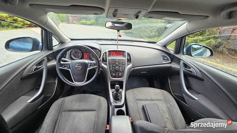 Opel Astra J 17 Cdti Klima Alu Tempomat diesel Astra