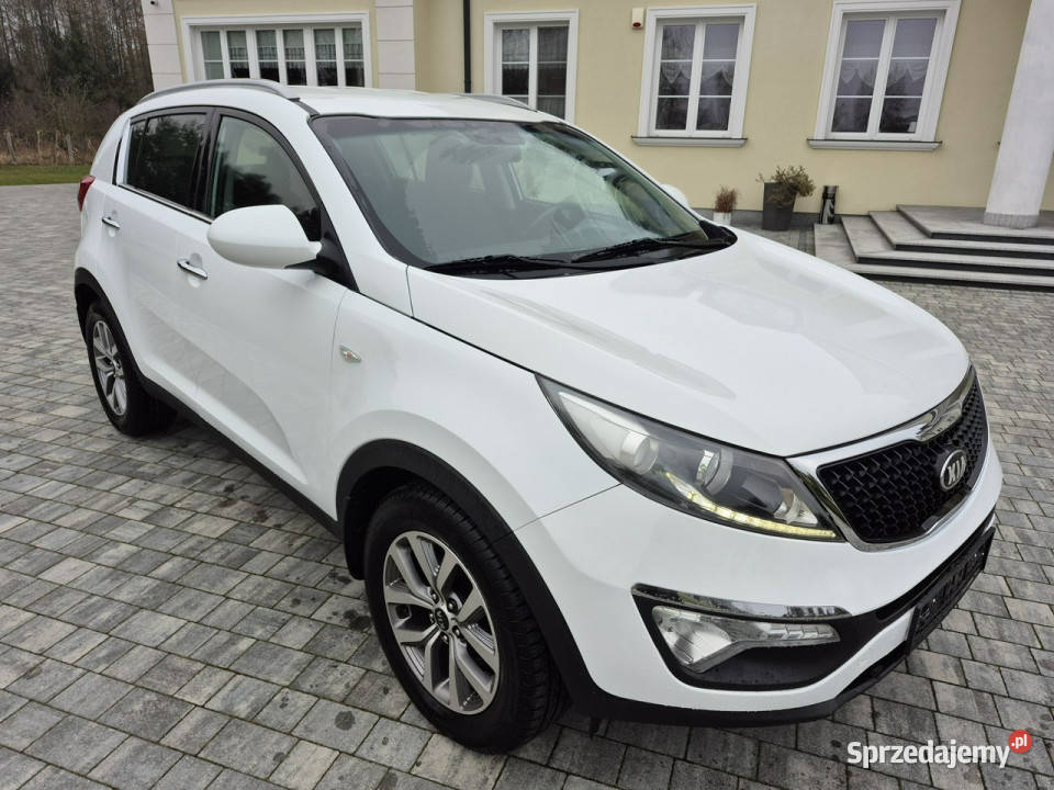 Kia Sportage 16 benzyna kamera Biała Perła III klimatyzacja Drelów