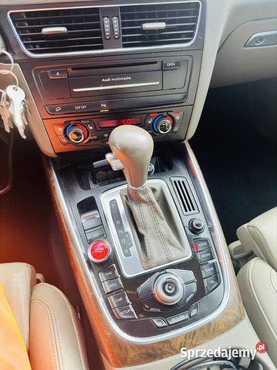 Audi Q5 8R benzyna automat quattro SUV hak napęd 4x4 Brzezinki