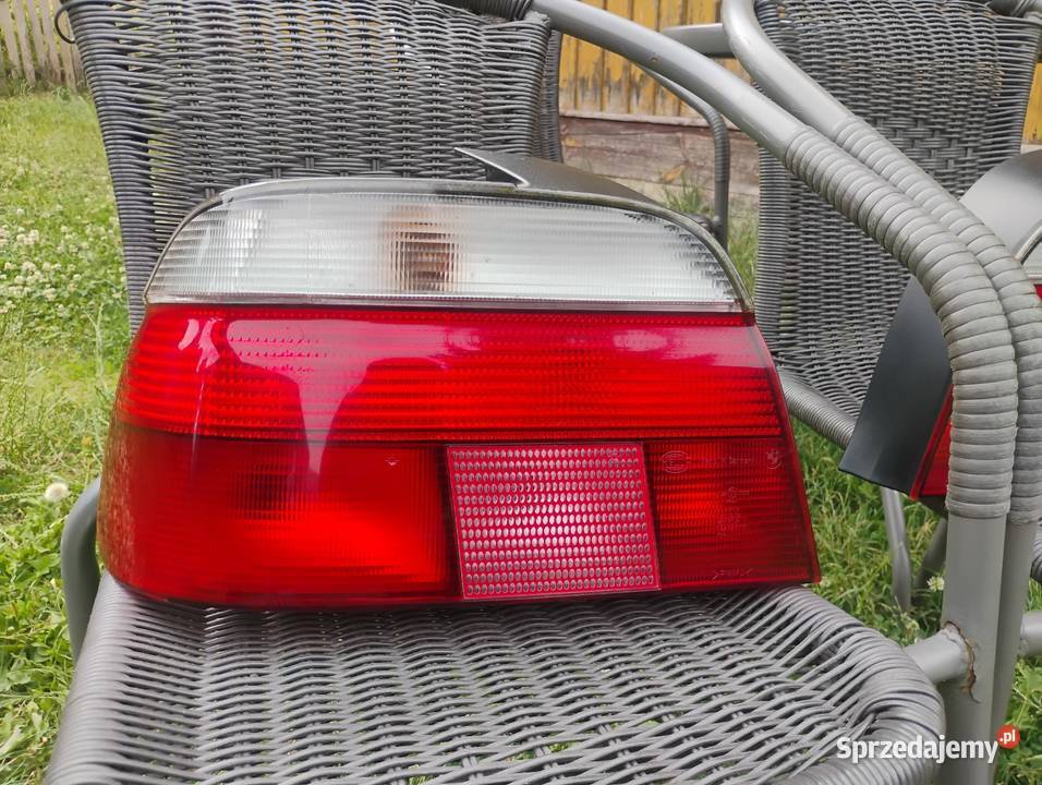 Lampy tylne lewa prawa BMW E39 biały kierunek mazowieckie Wola Zagrodnia sprzedam