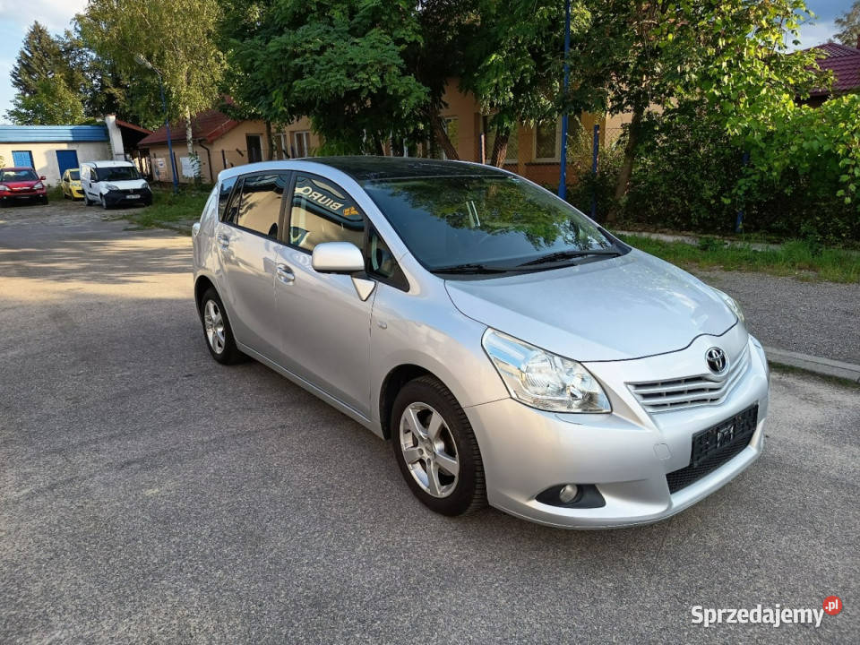 Toyota Verso EXECUTIVE ksenon panorama kamera 7 Janów Lubelski