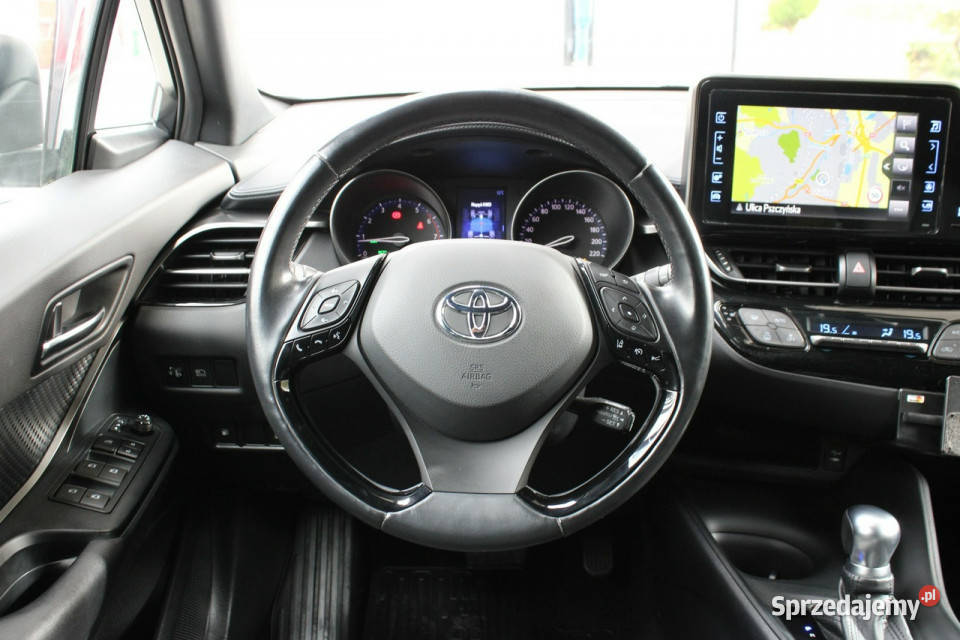 Toyota CHR Bezwypadkowy bogata wersja aluminiowe felgi C-HR Gliwice