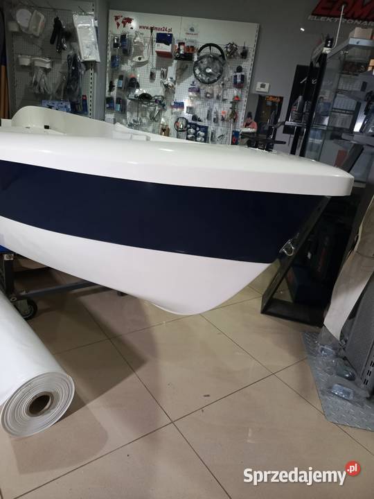 Łódz wiosłowo motorowa Żeglarstwo lubuskie Kostrzyn nad Odrą