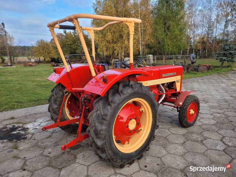 Traktor Inter Harv Mc Cormick 323 sprawny Zakrzewo