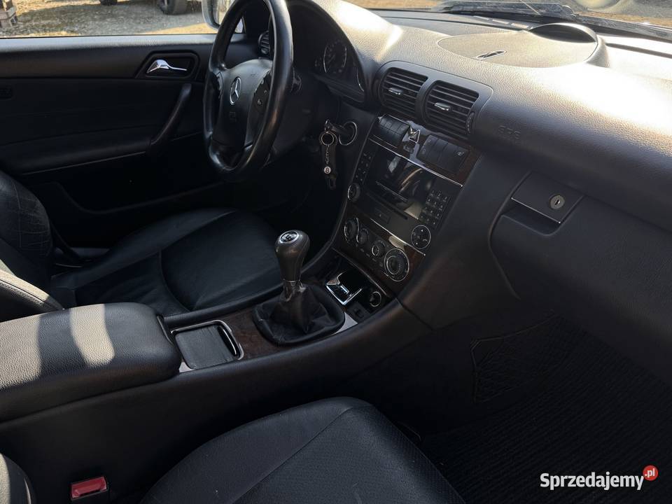 mercedes w203 Rok produkcji 2004 Przemyśl