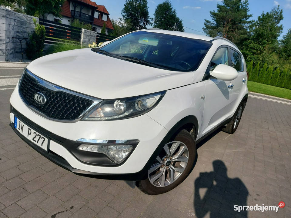 Kia Sportage 16 benzyna kamera Biała Perła III nieuszkodzony Sportage Drelów