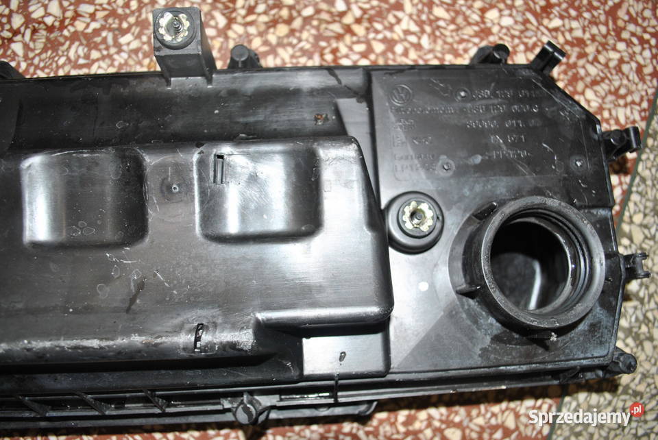 Obudowa filtra powietrza GOLF 4 14 16 16V Seat Poręba
