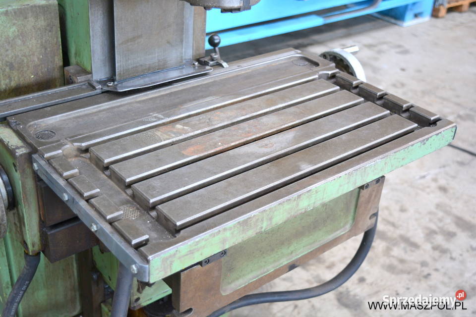 Frezarka narzędziowa uniwersalna FUS 22 ORADEA Głowno