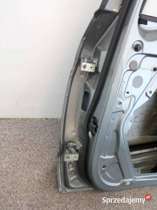 DRZWI PRAWE TYŁ 5D HB LF8L Skoda Superb II