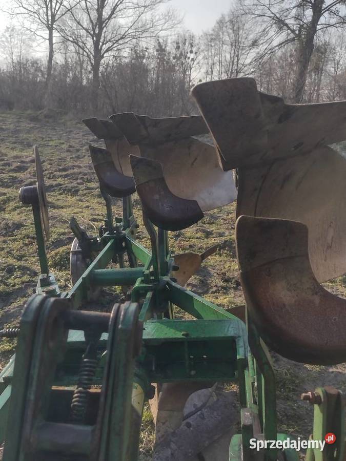 Pług 3 skibowy obrotowy gassner Pługi opolskie Korfantów