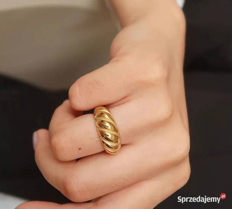 Nowy pierścionek stal chirurgiczna kolor złoty Gdańsk