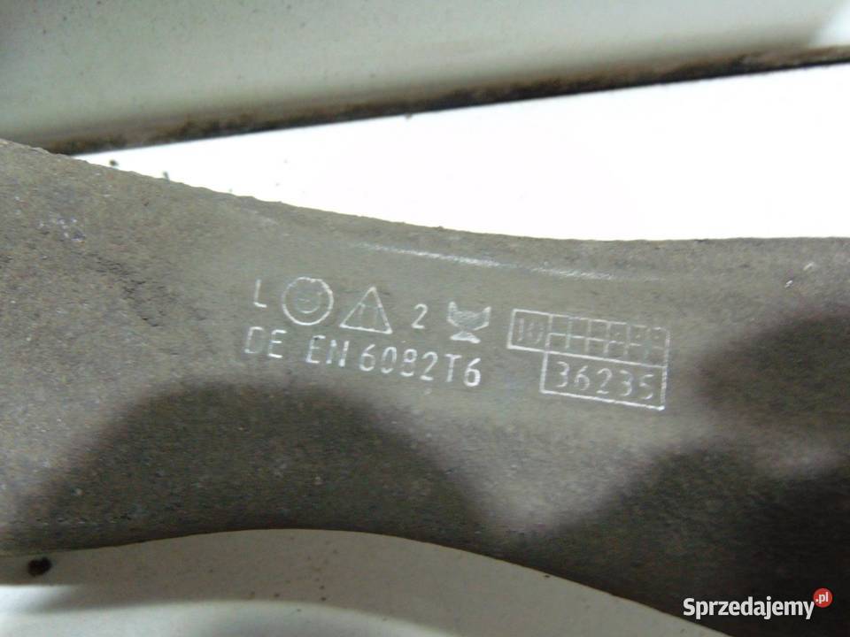PIASTA ZWROTNICA WAHACZ BMW F10 20 D