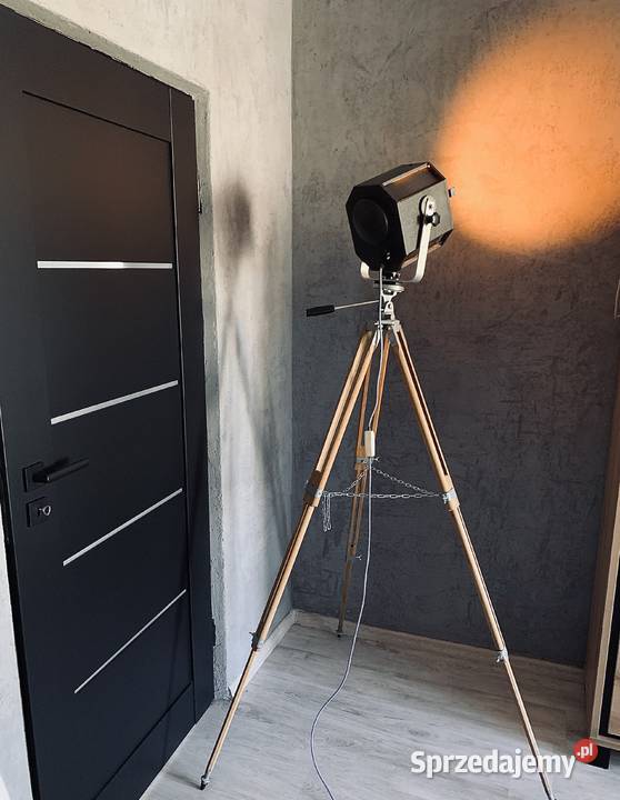 Stara lampa podłogowa teatralna lata 6080 PRL Poznań