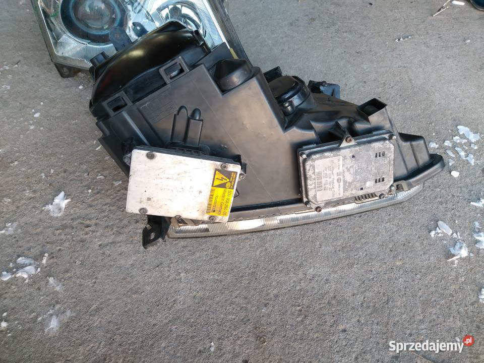 Opel Vectra C GTS lampy przednie bixenon skrętne osobowe Lampy przednie Ostrowice