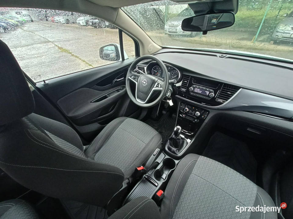 Opel Mokka nowe niski przebieg pierwszy biały