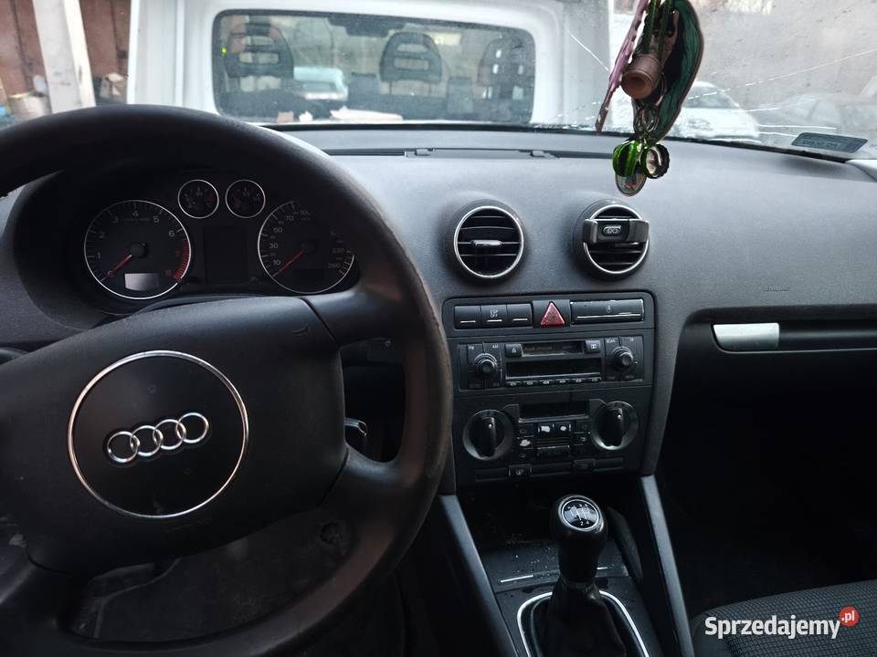 Audi A3 8P 2003r 16bgaz uszkodzony świętokrzyskie Kielce